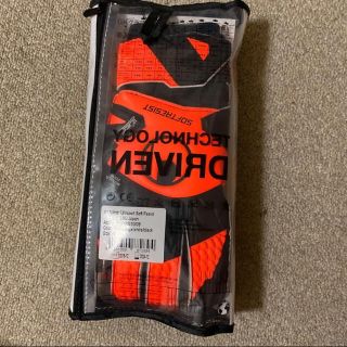 ウールシュポルト(uhlsport)のキーパーグローブ(サッカー)