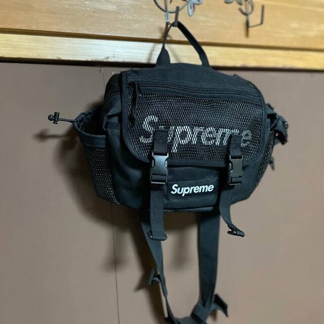 Supreme(シュプリーム)のWaist Bag SUPREME メンズのバッグ(ウエストポーチ)の商品写真