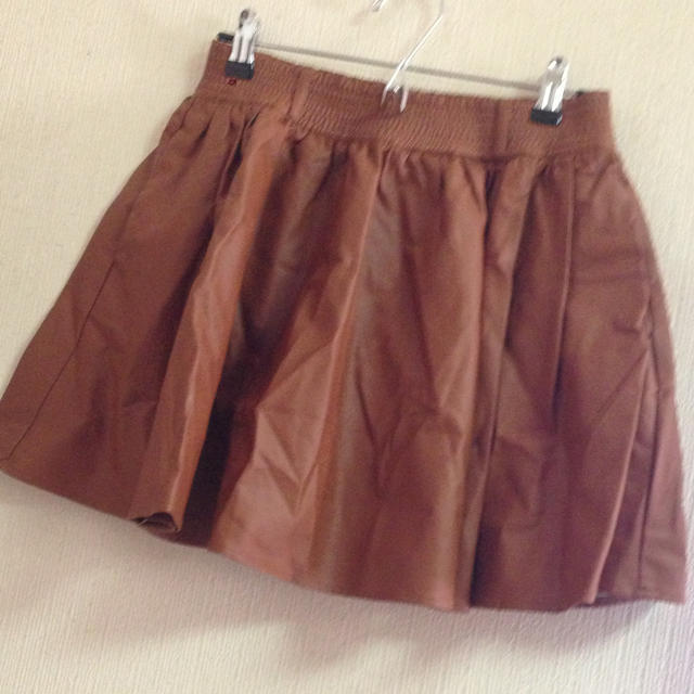 LOWRYS FARM(ローリーズファーム)のブラウン レザースカート レディースのスカート(ミニスカート)の商品写真