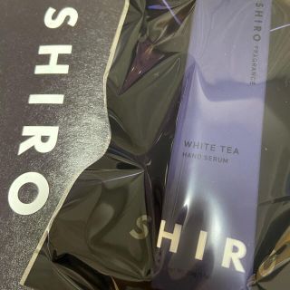 シロ(shiro)の【新品】shiroホワイトティーハンド美容液30g(ハンドクリーム)