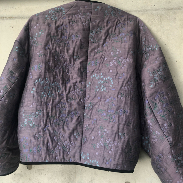 mame(マメ)のmamekurogouchi floralJacquard jacket レディースのジャケット/アウター(ノーカラージャケット)の商品写真