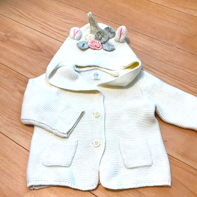 babyGAP(ベビーギャップ)の新品・未使用　babygap ギャップ　ニット　セーター　アウター キッズ/ベビー/マタニティのベビー服(~85cm)(ニット/セーター)の商品写真