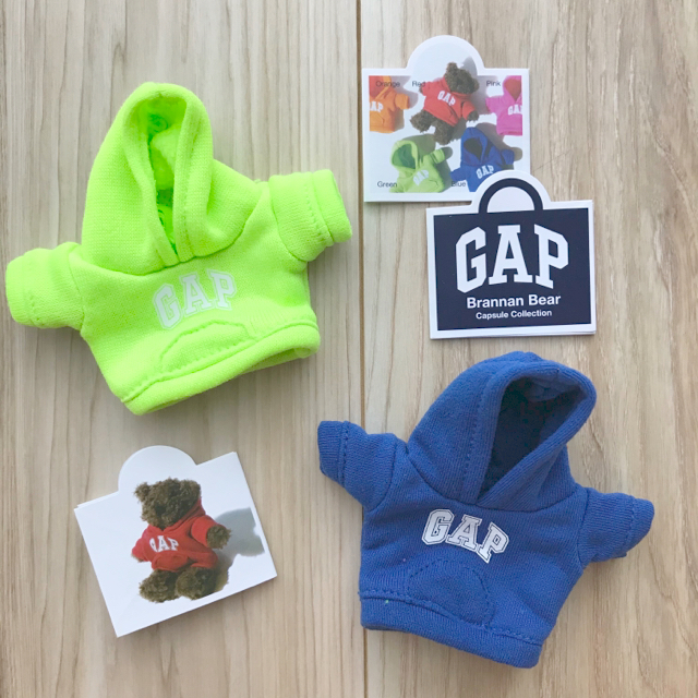 GAP(ギャップ)の《新品、未使用》GAP ガチャ ガチャガチャ パーカー 青 かわいい 人気 エンタメ/ホビーのおもちゃ/ぬいぐるみ(ぬいぐるみ)の商品写真