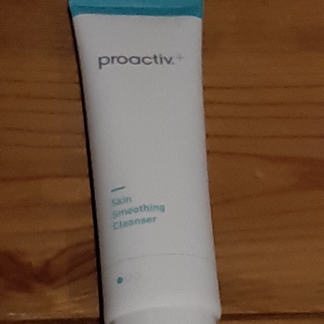 proactiv(プロアクティブ)のプロアクティブ　スキンスムージング　クレンザー90g コスメ/美容のスキンケア/基礎化粧品(洗顔料)の商品写真