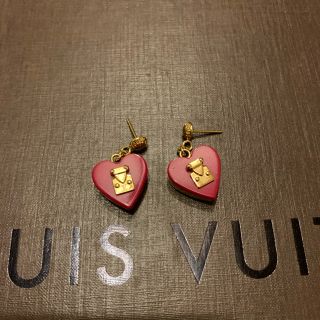 ルイヴィトン(LOUIS VUITTON)のルイヴィトン ピアス ブックルドレイユ ロックミー ハート型(ピアス)