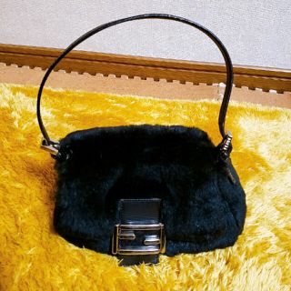 フェンディ(FENDI)のFENDI　ミンマンマ ファーバッグ(ハンドバッグ)