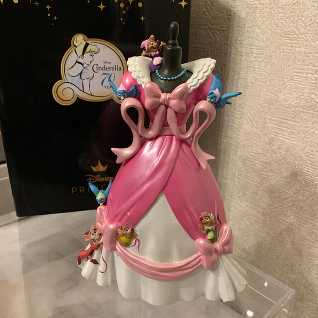 ディズニー シンデレラ ルシファー ピンクドレス フィギュア 置物