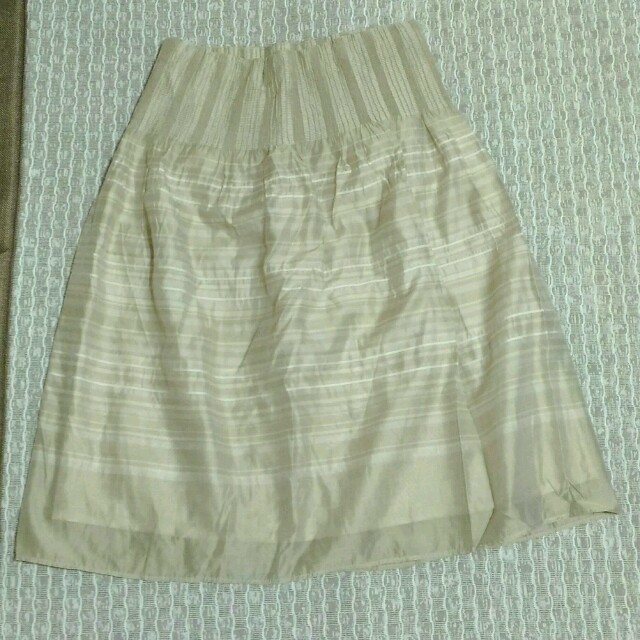 COMME CA ISM(コムサイズム)の美品　コムサ　上品スカート レディースのスカート(ひざ丈スカート)の商品写真