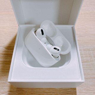 アップル(Apple)の【美品】Apple AirPods Pro【国内正規品】(ヘッドフォン/イヤフォン)