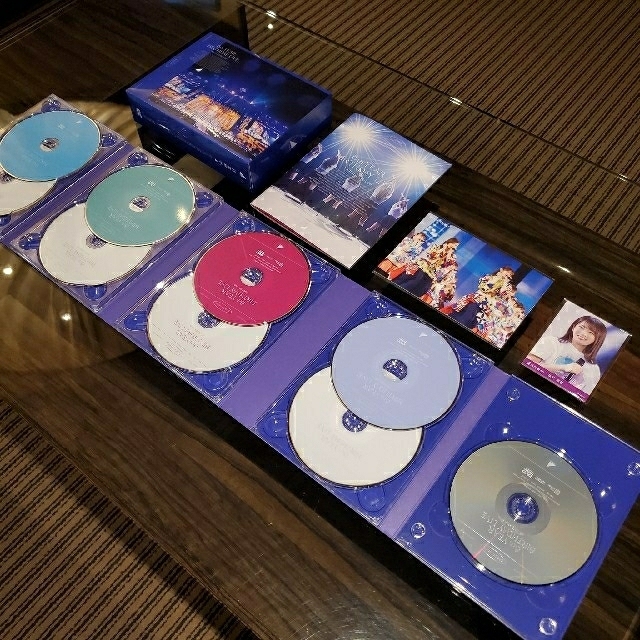 乃木坂46 8th YEAR BIRTHDAY LIVE《完全生産限定豪華盤》 - 2