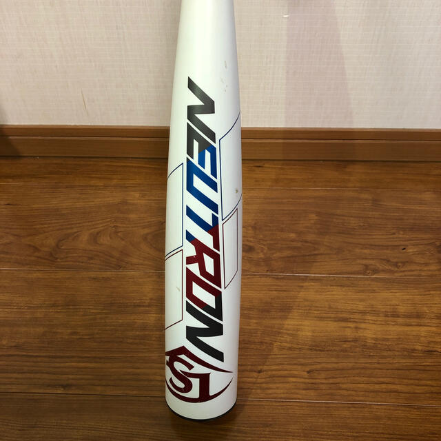 Louisville Slugger(ルイスビルスラッガー)の大幅値下げ！【ルイスビルスラッガー】少年軟式金属バット　78㎝　ニュートロン スポーツ/アウトドアの野球(バット)の商品写真