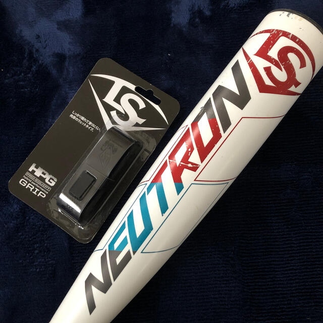 Louisville Slugger(ルイスビルスラッガー)の【ルイスビルスラッガー】少年軟式金属バット　76cm  ニュートロン スポーツ/アウトドアの野球(バット)の商品写真