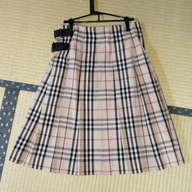 BURBERRY(バーバリー)の専用！BURBERRY　巻ヒダスカート レディースのスカート(ひざ丈スカート)の商品写真