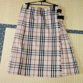 バーバリー(BURBERRY)の専用！BURBERRY　巻ヒダスカート(ひざ丈スカート)