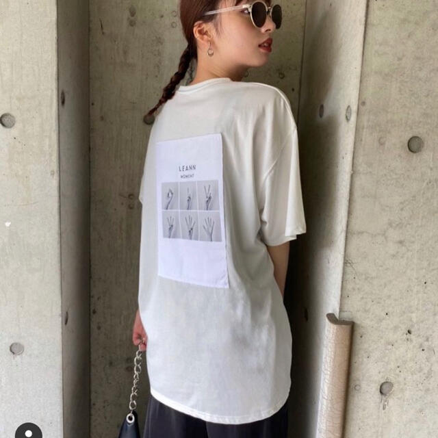 LEANN MOMENT  number T-shirt  WHITE 谷川菜奈