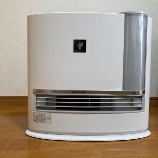 シャープ(SHARP)のSHARP加湿器付きセラミックファンヒーター　HX-E120(ファンヒーター)