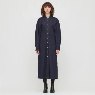 ユニクロ(UNIQLO)のUNIQLO U  デニムロングシャツワンピース(ロングワンピース/マキシワンピース)