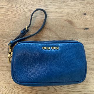 ミュウミュウ(miumiu)の【最終値下】miumiu ポーチ(ポーチ)