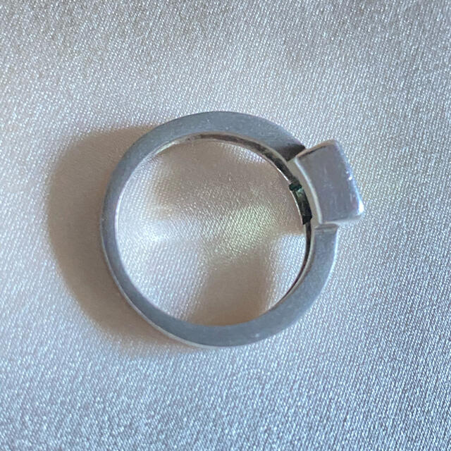 ペリドット 指輪 シルバー デザインリング 7号 レディースのアクセサリー(リング(指輪))の商品写真