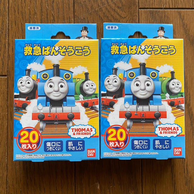 超特価SALE開催! バンダイ 救急ばんそうこう きかんしゃトーマス 20枚入り 5箱セット 救急 超特価SALE開催! バンダイ 救急ばんそうこう きかんしゃトーマス 20枚入り 5箱セット 救急