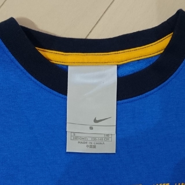 NIKE(ナイキ)のNIKE ナイキ S 140 長袖トレーナー ブルー 美品 キッズ/ベビー/マタニティのキッズ服男の子用(90cm~)(Tシャツ/カットソー)の商品写真