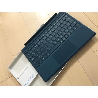 マイクロソフト(Microsoft)のsurface pro4  タイプカバー　キーボード(PCパーツ)