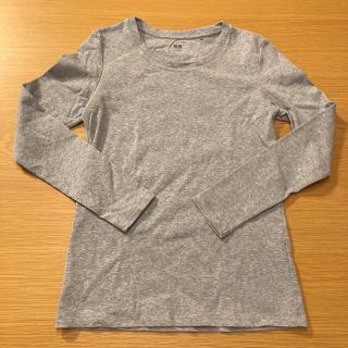 ユニクロ(UNIQLO)のUNIQLO ユニクロ グレー 無地 長袖 カットソー ロンT 長袖Tシャツ(カットソー(長袖/七分))