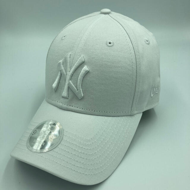 NEW ERA(ニューエラー)のニューエラ キャップ NY ヤンキース 白 ホワイト オールホワイト woman メンズの帽子(キャップ)の商品写真