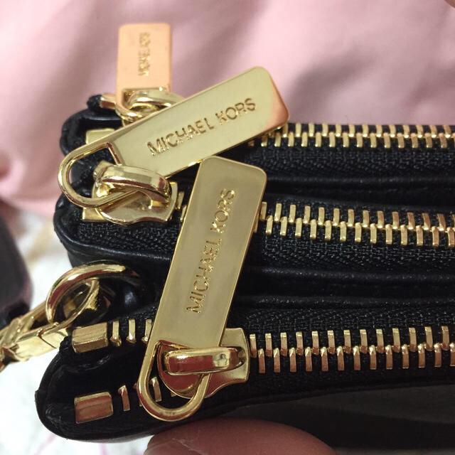 Michael Kors(マイケルコース)のマイケルコース★ミニバッグ(ろーら様) レディースのバッグ(ハンドバッグ)の商品写真