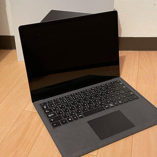 マイクロソフト(Microsoft)のMicrosoft Surface Laptop 2 Black(ノートPC)