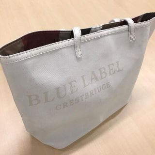 バーバリーブルーレーベル(BURBERRY BLUE LABEL)のブルーレーベル クレストブリッジ ゴールドチャーム付き　チェック柄トートバッグ (トートバッグ)