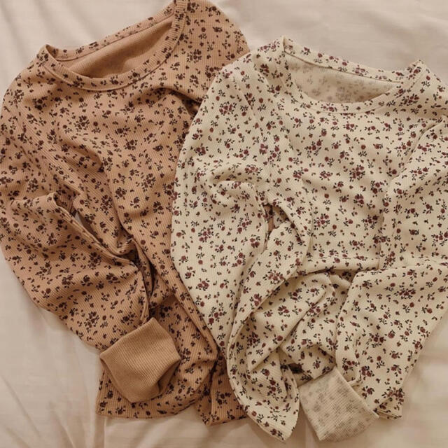 retro flower thermal tops