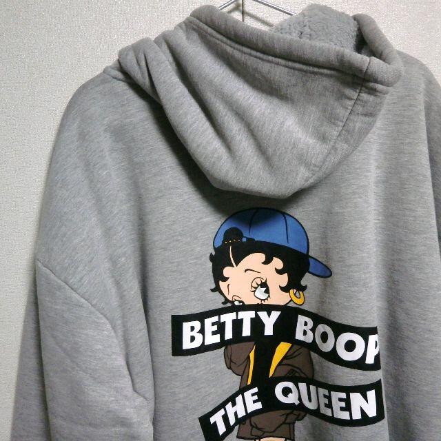 BETTY BOOP　新品　５Ｌ　ベティ・ブープ　ボア　グレー　パーカー メンズのトップス(パーカー)の商品写真