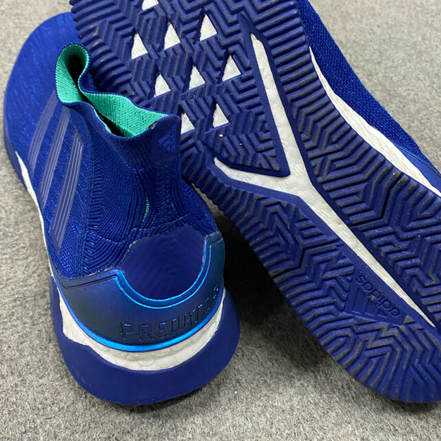 adidas(アディダス)のadidasプレデタータンゴ18+TR28.5㎝新品同様未使用品 スポーツ/アウトドアのサッカー/フットサル(シューズ)の商品写真