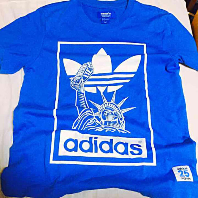 adidas(アディダス)のadidas originals レディースのトップス(Tシャツ(半袖/袖なし))の商品写真