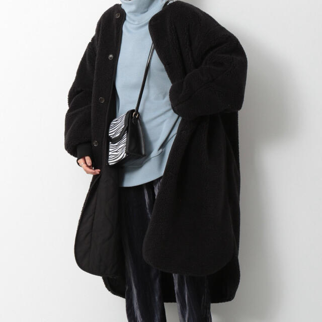 heather(ヘザー)のHeather リバーシブルキルティングボアロングコート レディースのジャケット/アウター(ロングコート)の商品写真