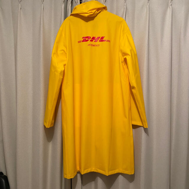 ヴェトモン(vetements) x DHL レインコート - レインコート