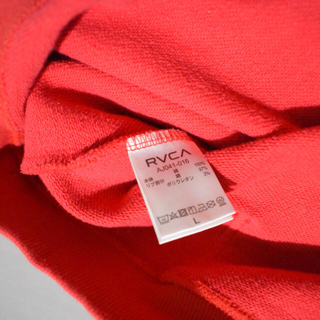 RVCA(ルーカ)のRVCA プルオーバー パーカー 赤 Lサイズ メンズのトップス(パーカー)の商品写真