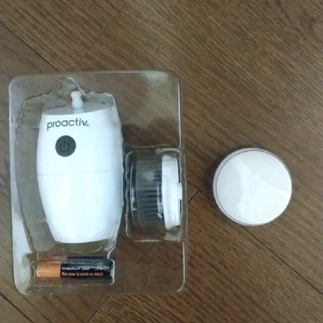 proactiv(プロアクティブ)のプロアクティブ ポアクレンジングブラシ コスメ/美容のスキンケア/基礎化粧品(フェイスローラー/小物)の商品写真