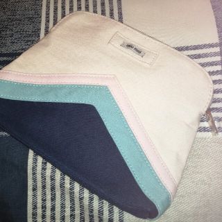 ミュウミュウ(MIU MIU)の【miumiu】 ミュウミュウ ノベルティ ポーチ 非売品(ポーチ)
