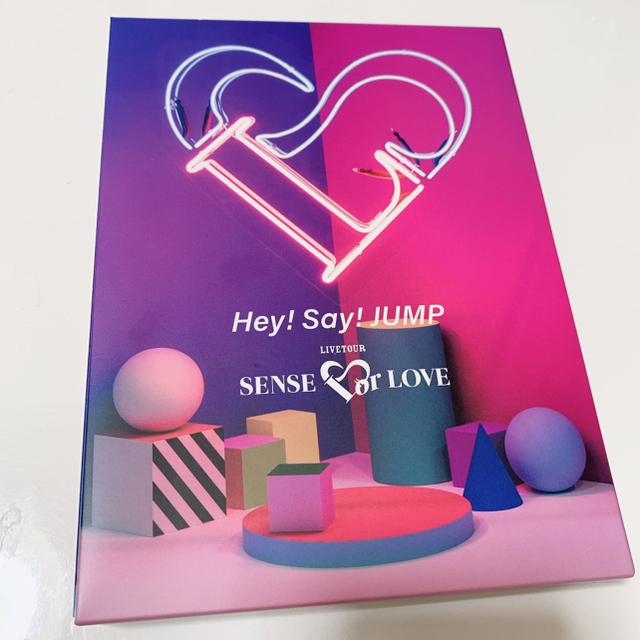 Hey! Say! JUMP(ヘイセイジャンプ)のHey！Say！JUMP　LIVE　TOUR　SENSE　or　LOVE（初回限 エンタメ/ホビーのDVD/ブルーレイ(ミュージック)の商品写真