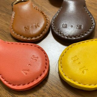 ドゥアラット(DOARAT)のレザー　キーホルダー　名前入り　オーダーメイド(キーケース)