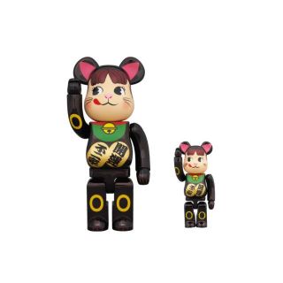 メディコムトイ(MEDICOM TOY)のBE@RBRICK 招き猫 ペコちゃん 黒メッキ 100％ ＆ 400％(ぬいぐるみ)