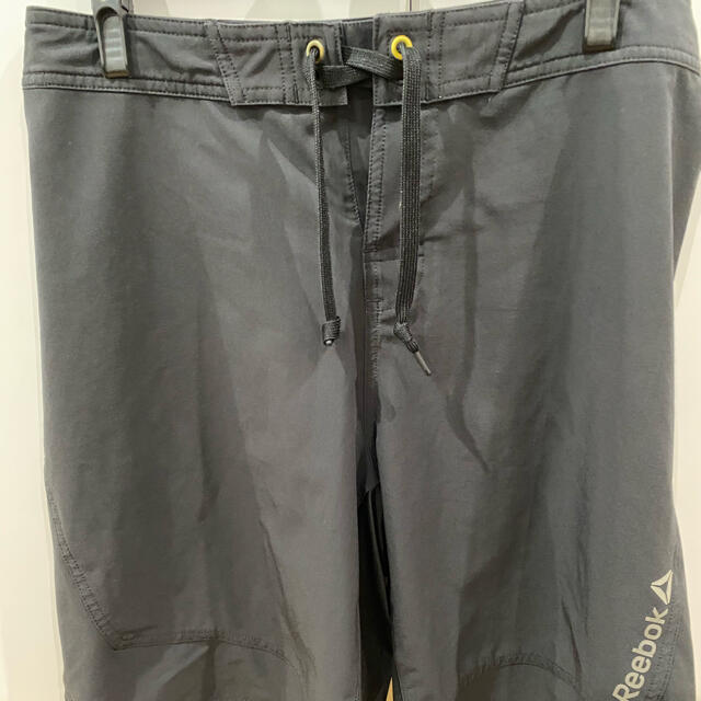 Reebok(リーボック)の①リーボック　✖️ レズミルズ　ショートパンツ　メンズLサイズ メンズのパンツ(ショートパンツ)の商品写真