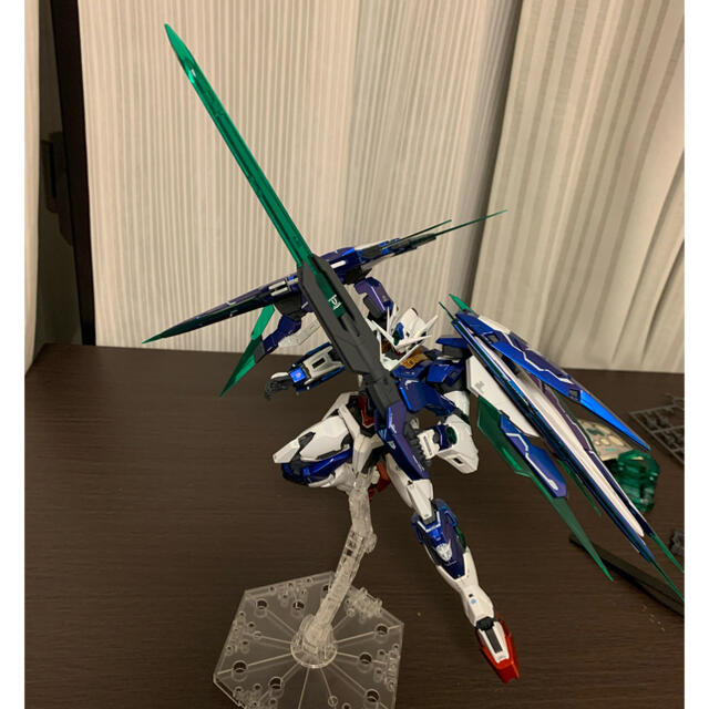 MG ダブルオークアンタフルセイバー 完成品 素組