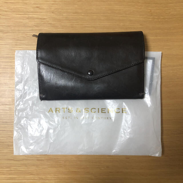 YAECA(ヤエカ)のARTS&SCIENCE アーツアンドサイエンス 4 pocket purse レディースのファッション小物(財布)の商品写真