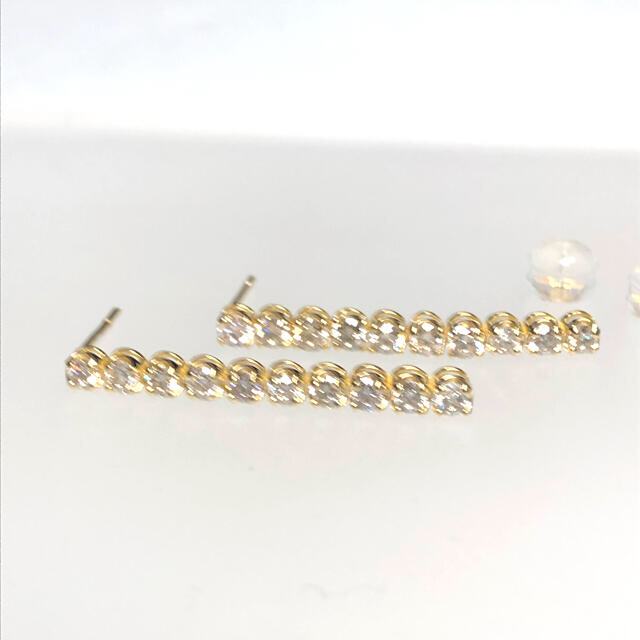 大特価☆K18ダイヤピアス1.00ct