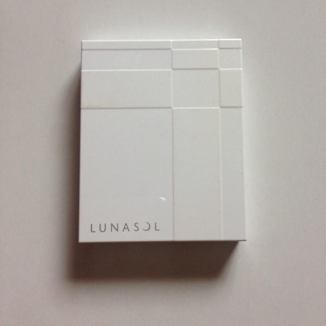 LUNASOL(ルナソル)のルナソルアイシャドウ☆ コスメ/美容のベースメイク/化粧品(アイシャドウ)の商品写真