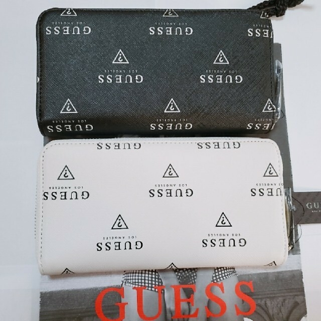 GUESS(ゲス)の【大人気】GUESS ゲス 長財布 文字柄♡ レディースのファッション小物(財布)の商品写真