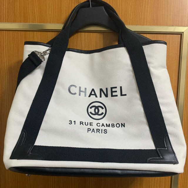 CHANEL ノベルティ　トートバッグ　最終価格です。